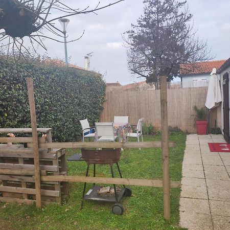 La Cagouille Bed & Breakfast Mauze-sur-le-Mignon Exterior photo